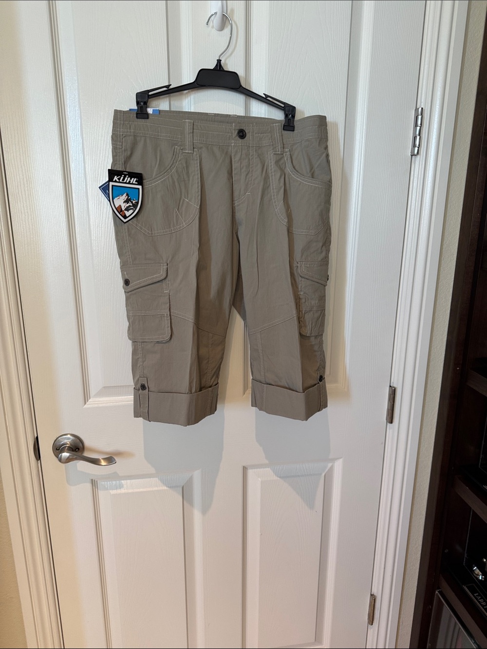 NWT size 10 Kuhl woman’s Tan Cargo Shorts